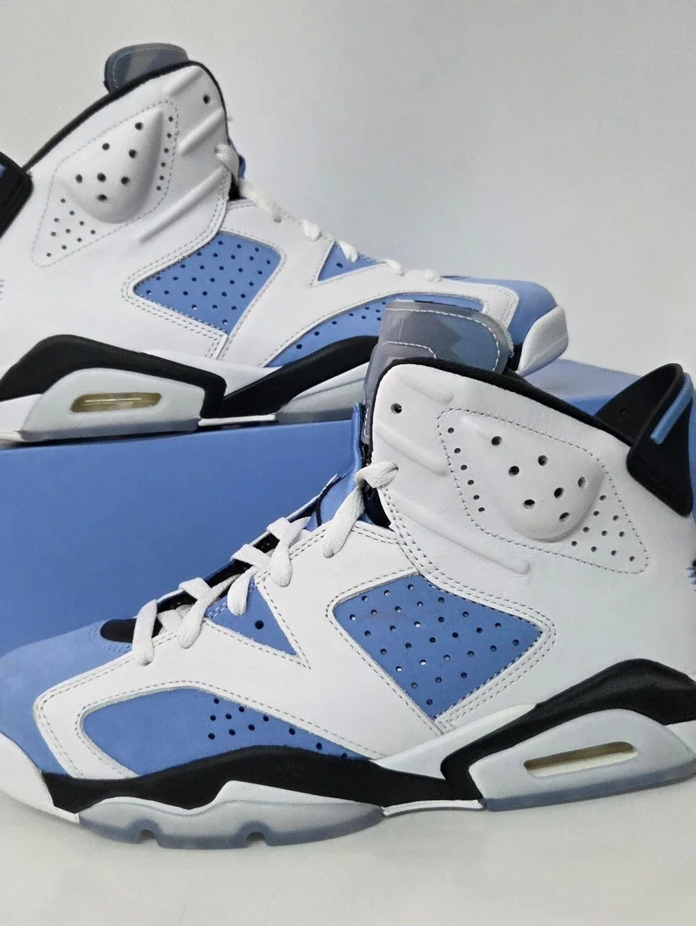 Air Jordan 6 “UNC” University/Blue/White CT8529-410 Sz 8.5 Womens 10